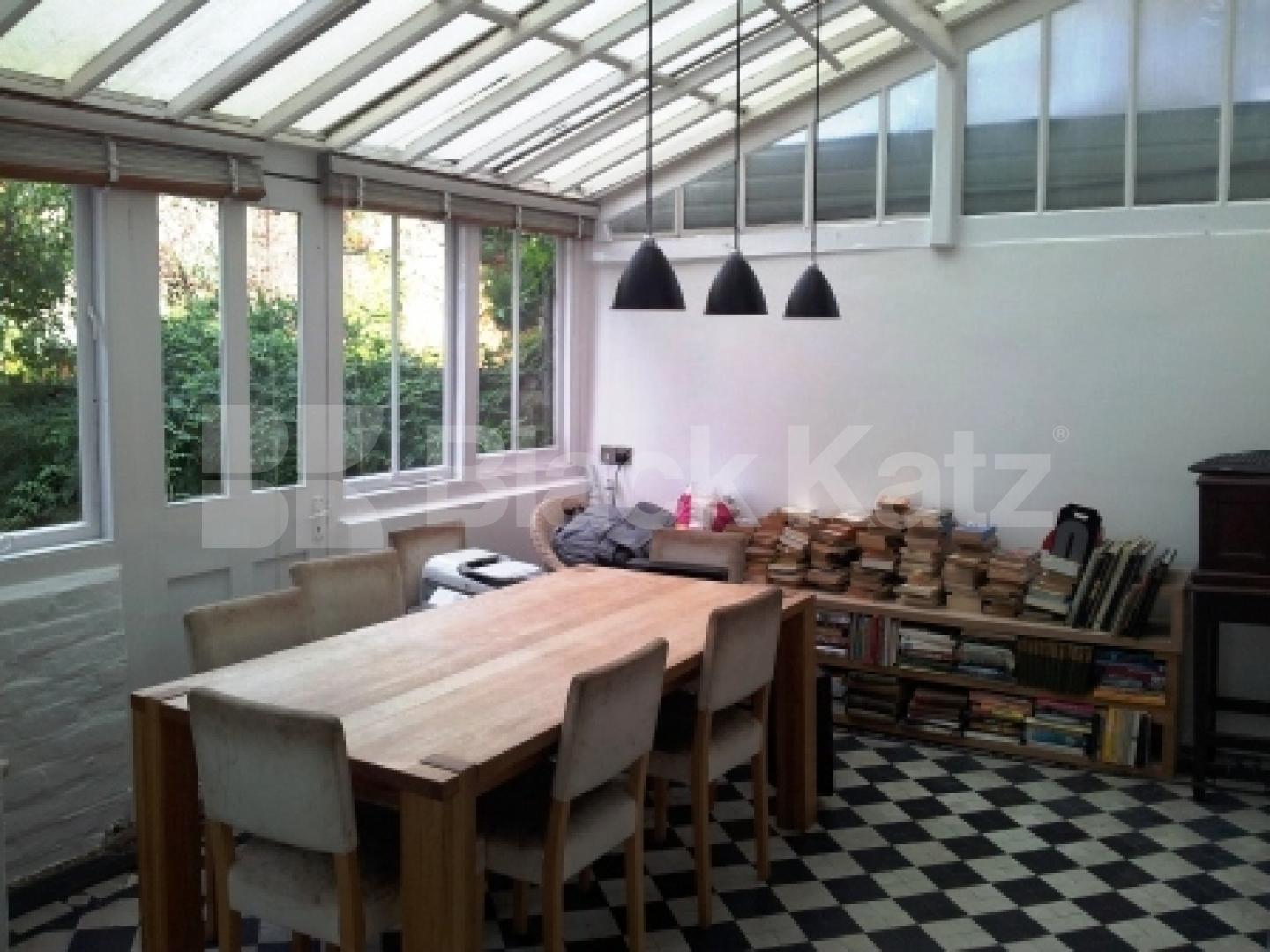 			5 Bedroom, 1 bath, 1 reception House			 Weston Park, CROUCH END